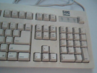 SIIG True Touch Formal Keyboard for Macintosh JK-MS0012 PS/2 - vintage, working — image 4