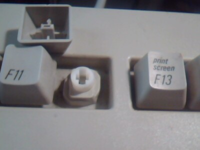 SIIG True Touch Formal Keyboard for Macintosh JK-MS0012 PS/2 - vintage, working — image 9