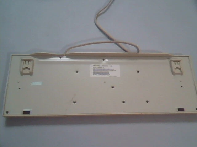 AT Keyboard Model 5530K US - with Windows keys large DIN - vintage, working - image 5