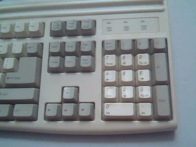 Mitsumi Keyboard KPQ-E99ZC-13 5-pin DIN KPQEA4ZA USA - vintage, working - image 4