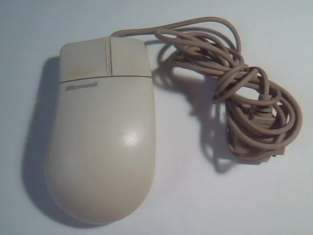 Vintage Microsoft 2.0A Serial Mouse 50674 2-button design 9-pin - Working