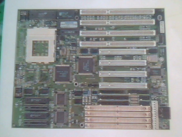 User's Manual - Intel Triton Pentium WB Cache PCI Motherboard Expertboard 8551 - image 3