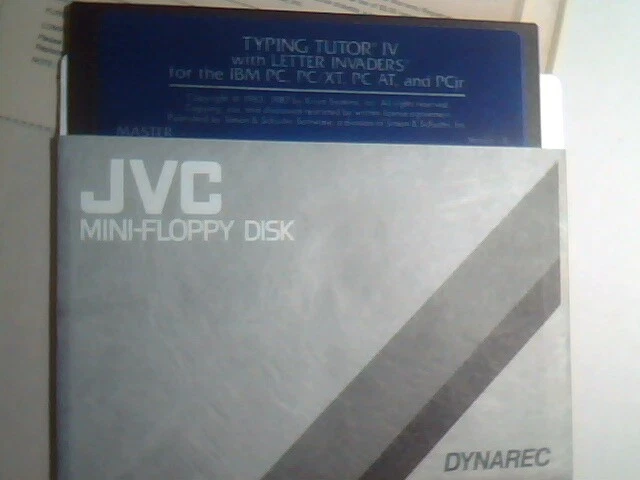 Typing Tutor IV 4 by Kriya Systems PC PC/XT AT PCjr - Letter Invaders floppy - image 7
