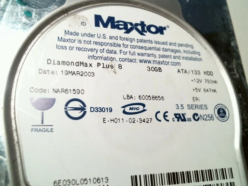 IDE Hard Disk Drive Maxtor DiamondMax Plus 8 NAR61590 60058656 KMGA 30GB - image 2