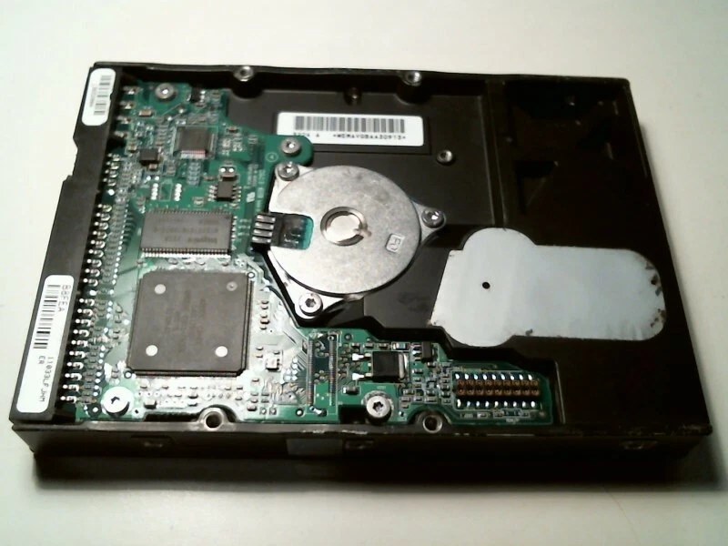 IDE Hard Disk Drive Maxtor DiamondMax Plus 8 NAR61590 60058656 KMGA 30GB - image 4