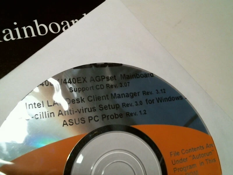 User's Guide + CD - ASUS P2L97 AGP Mainboard 440LX 440EX pentium II celeron - image 2