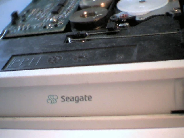 Seagate Hornet IDE Travan TR5 Tape Drive STT320000A IDE 40pin 10/20GB ATAPI - image 4