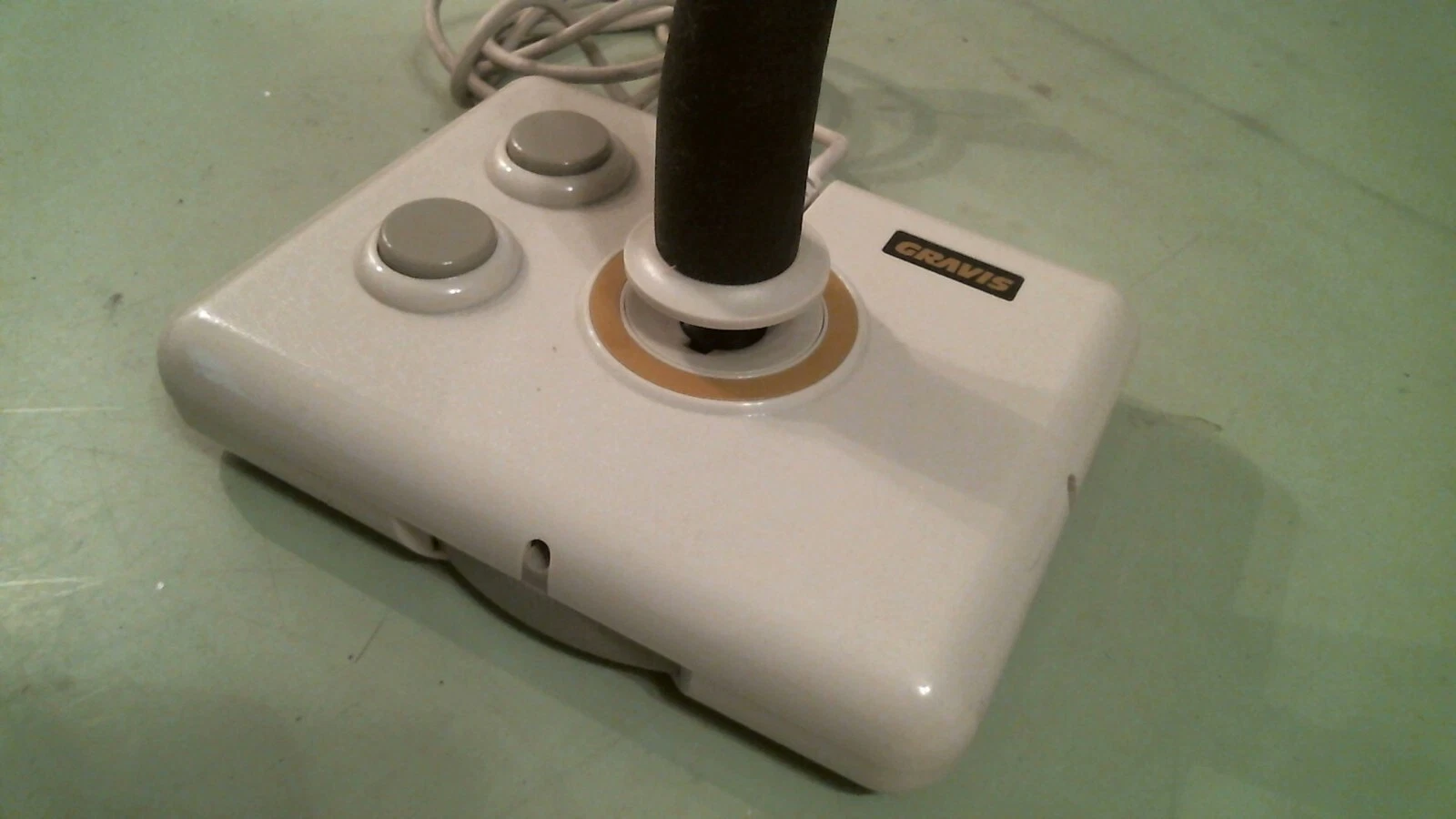 Advanced Gravis Joystick White - vintage gaming controller - made in China - image 2