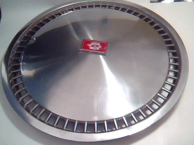 Oldsmobile Regency 98 Custom Cruiser 1980 era 15" OEM Hubcap Wheel Cover Hub Cap