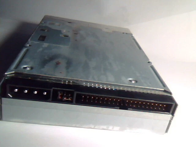 Iomega Z100IDE ZIP 100 drive ATA 40-pin - image 4