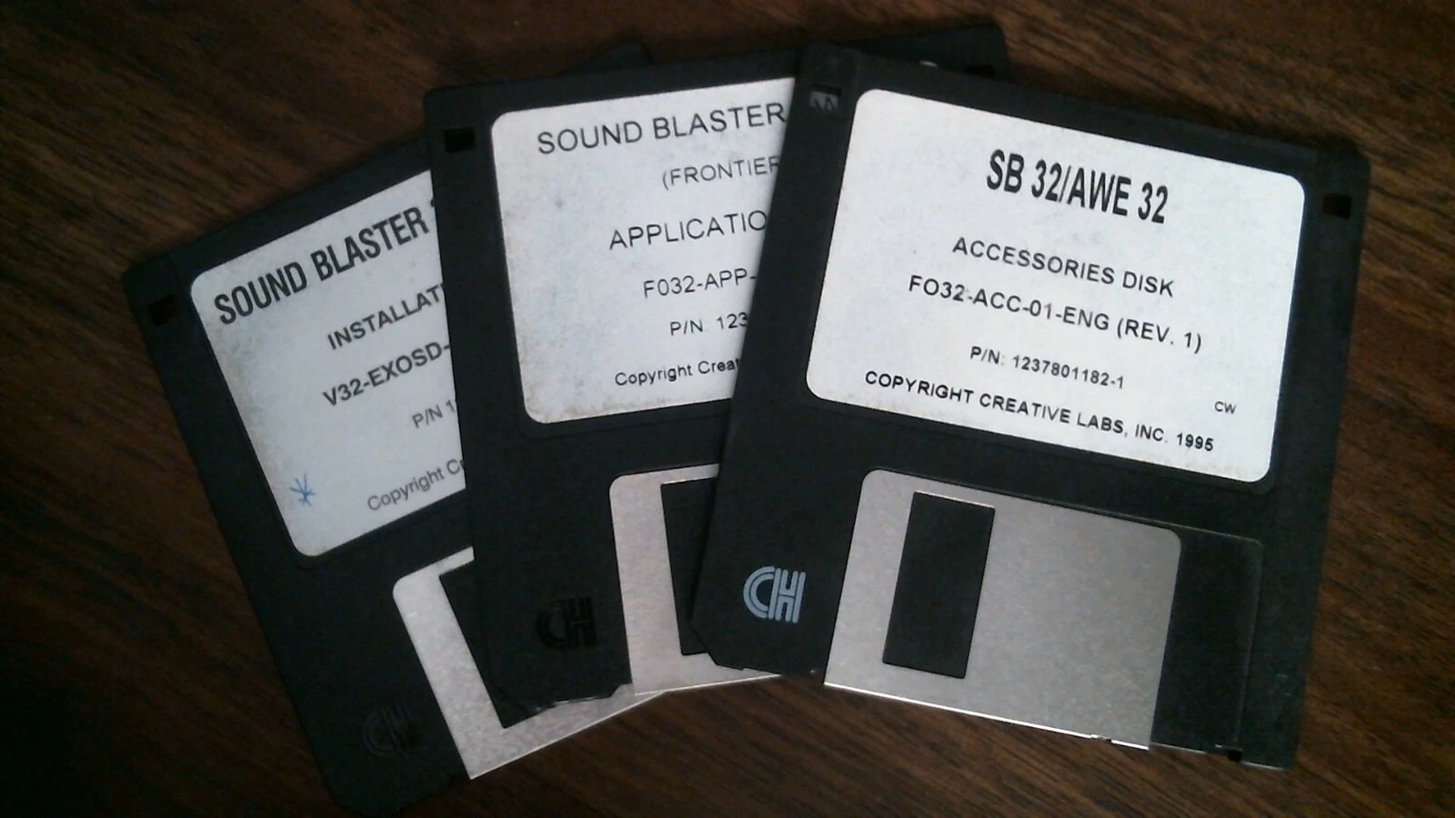 Sound Blaster 32/SBAWE32 Install Application Accessory - floppy disk 3.5 inch
