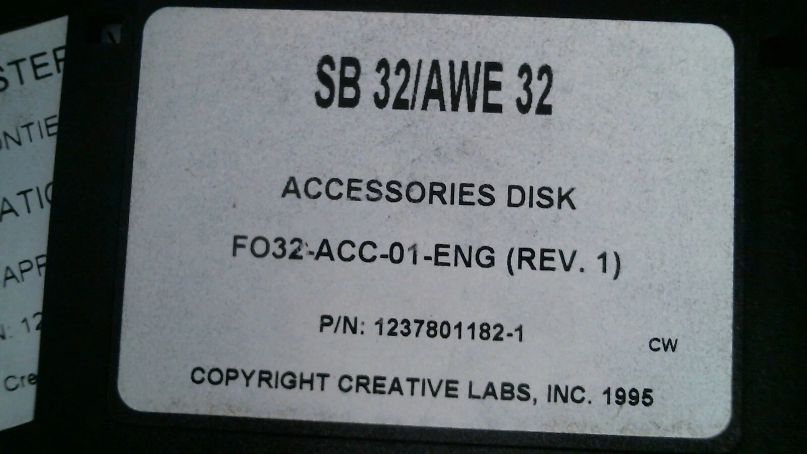 Sound Blaster 32/SBAWE32 Install Application Accessory - floppy disk 3.5 inch - image 2