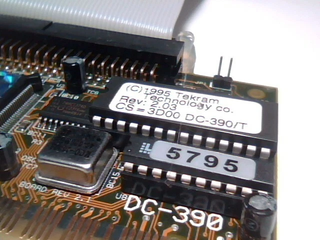 Tekram DC-390 Dual SCSI PCI Interface Controller Host Card Rev 2.03 70-390010 - image 3