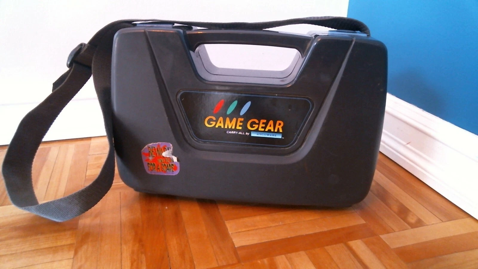 SEGA Game Gear - Video Game System and Carry-all Cartridges Case - Entire set