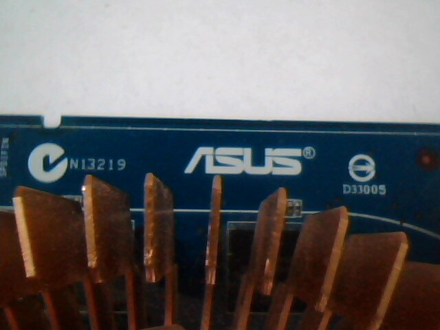 PCI-E Video Graphics Card ASUS P401-A02 Rev 1 EN8600GTS HTDP 256M - image 5