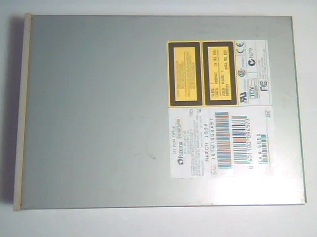 SCSI CDROM Plextor UltraPlex Wide PX-40TSUWi 68-pin READER - image 2