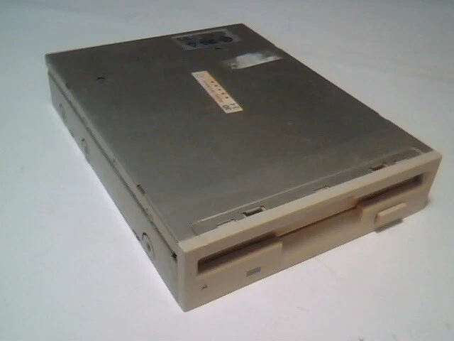 TOSHIBA ND-3564AR Floppy Disk Drive 1.44 3.5 Chinon FZ-354 only one in the world