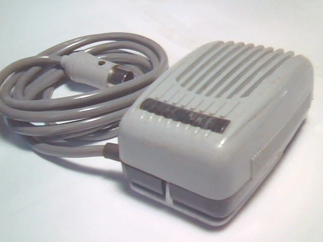 Original Telefunken Dynamic Microphone D9A Germany with box - image 6