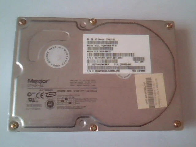 Hard Drive IDE Maxtor D740X-6L MX6L080J4 24P3665 80GB 40pin