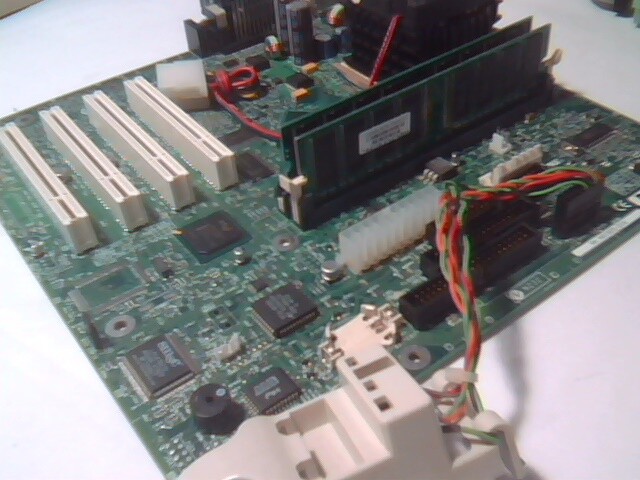 Pentium Motherboard DELL Dimension L800 A01025-310 N232 — image 2