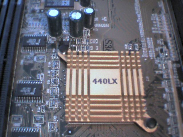 Pentium Motherboard ECS EliteGroup P6LX-A Rev:1.1 SCSI MediaBus Slot1 440LX AGP - image 5