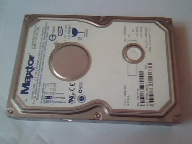 Hard Drive IDE Maxtor DiamondMax Plus 9 80GB YAR41BW0 K,M,G,A M6FYA 26APR2005