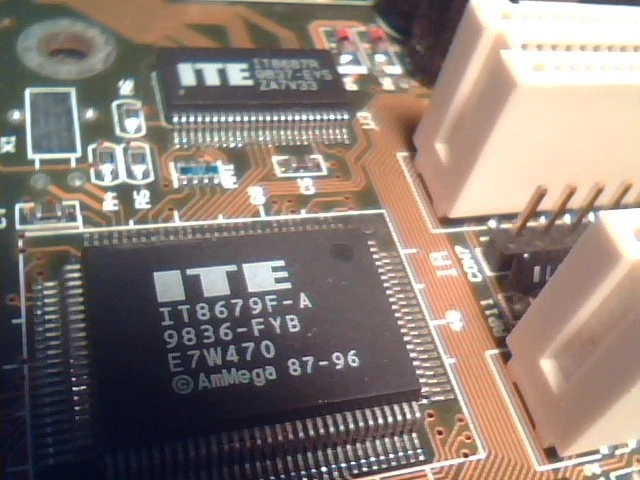 Pentium Motherboard Slot1 RedFox LX-6XP2 Rev:B2 LX6X P3 Intel 371EB ITE IT8679F - image 5